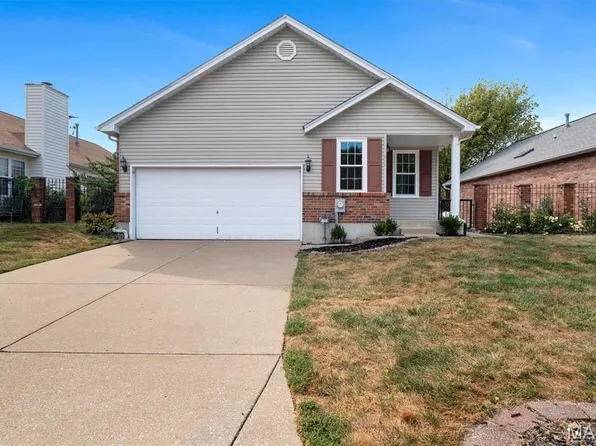 857 Du Pre Ct, Saint Peters, MO 63376