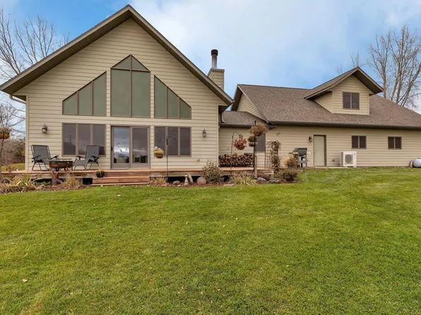 31031 Breezewood Rd, Paynesville, MN 56362