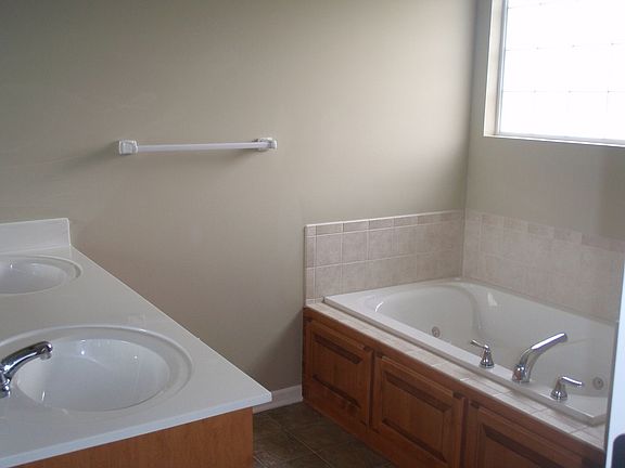 5th image of 11333 N Winchester Ave