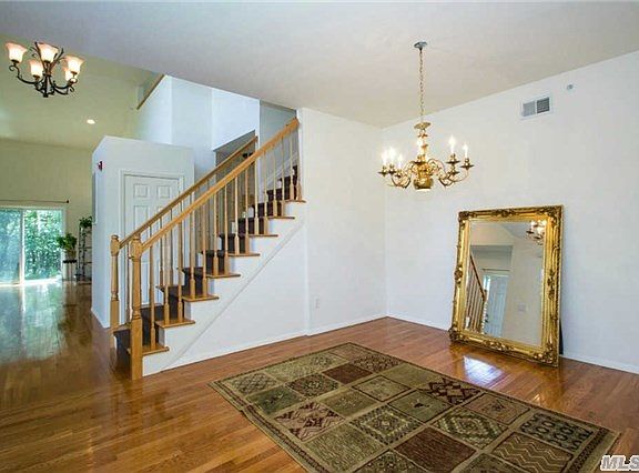 4th image of 201 Kettles Ln