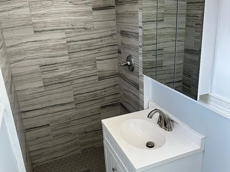 7 Division St #2A — Photo 16