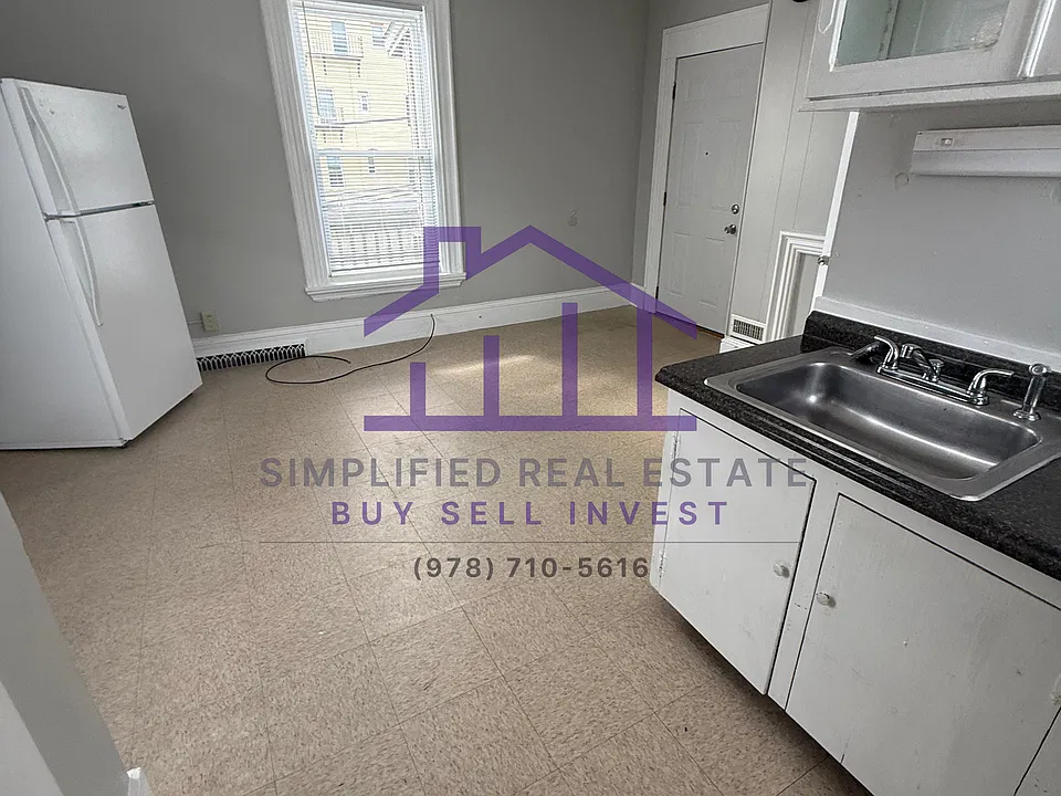 15 Pleasant St #3