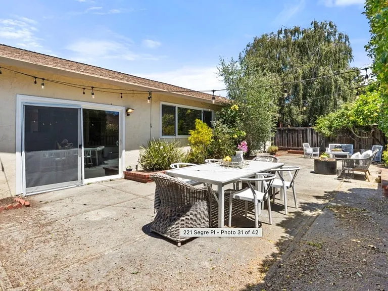 221 Segre Pl — Photo 3
