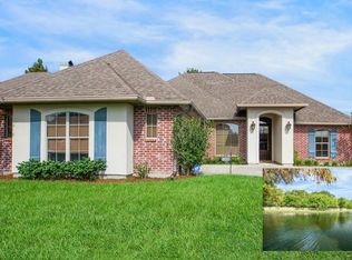 102 Hollow Green Dr, Lafayette, LA 70508