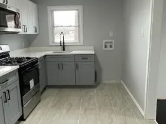 3rd image of 616-614 Pierce Ave