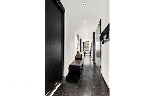 Rented by Level Group | media 6