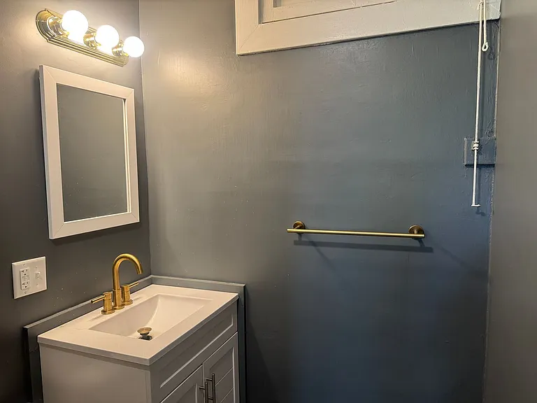 316 N Fillmore St — Photo 10