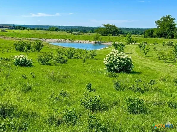 135 County Road 360, Gatesville, TX 76528