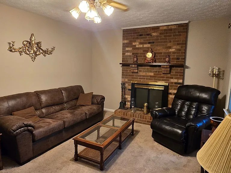 2735 Tablerock Rd — Photo 9