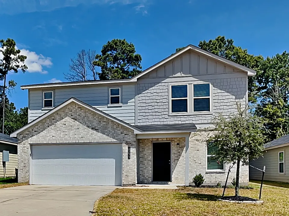 15673 Del Norte Dr