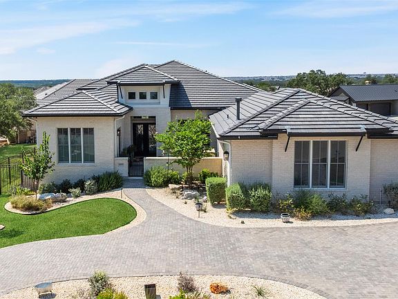 2nd image of 1000 Flint Ridge Trl