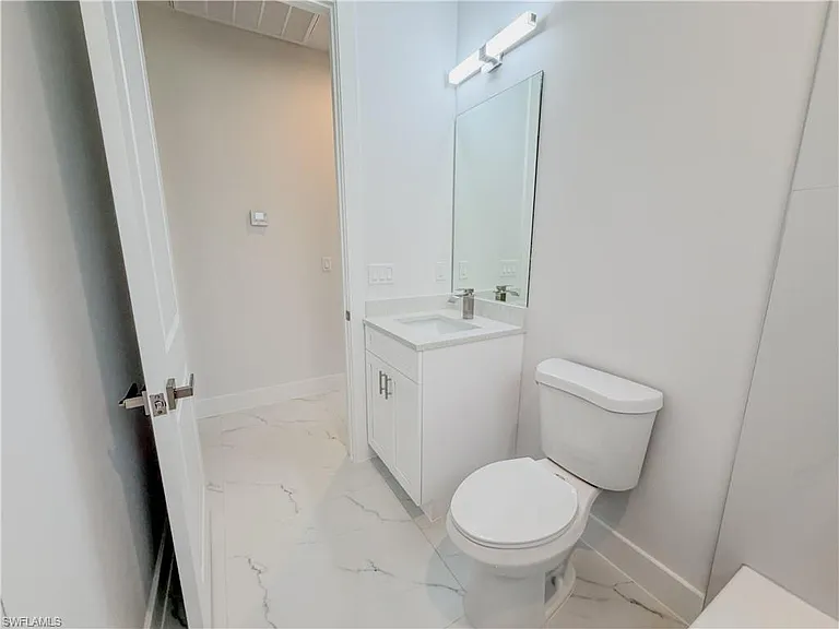 4371 47th Ave NE — Photo 25