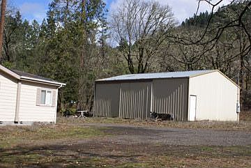 2nd image of 180 Manzanita Dr