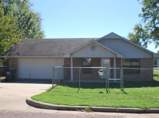 400 E 8th Ave, Bristow, OK 74010