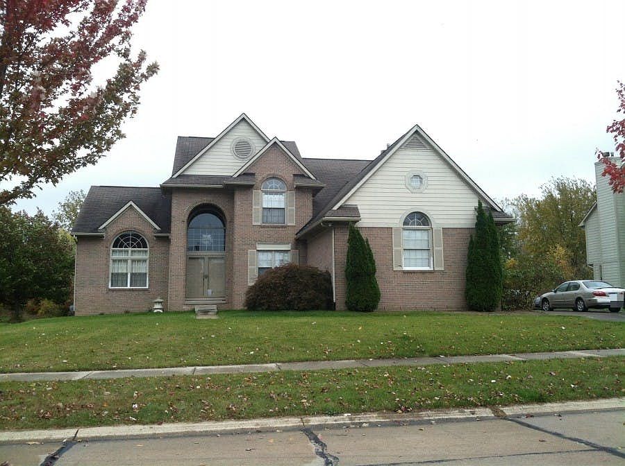 1st image of 30432 Norwich Dr