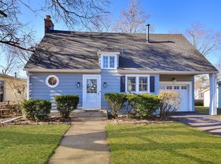 513 S 13th Ave, St Charles, IL 60174