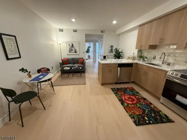 627 Valley Rd, Montclair, NJ