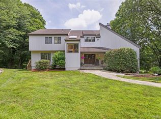 3 Farese Way, Amawalk, NY 10501