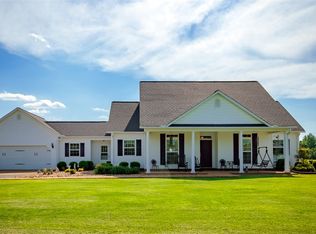 294 Law Ln, Lexington, TN 38351