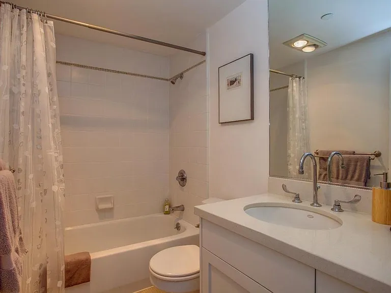 1800 Bryant St #203 — Photo 3