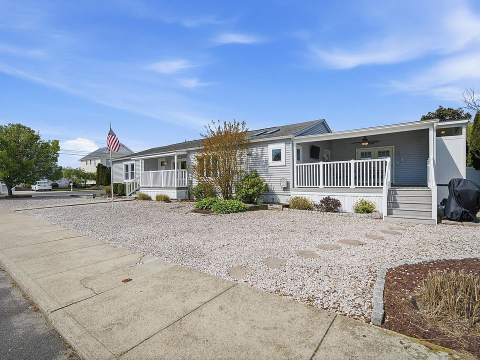 2nd image of 1319 Vardon Rd