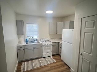 908 Bacon St, Monroe, MI 48161