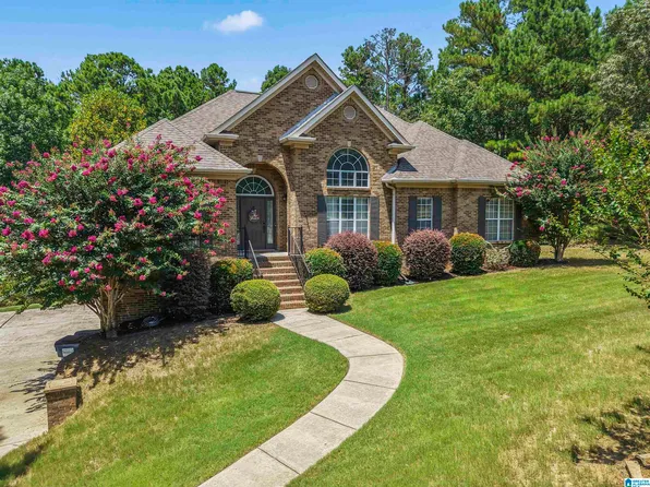 301 Emerald Ln, Chelsea, AL 35043