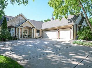 32615 Yahnke Rd, Burlington, WI 53105