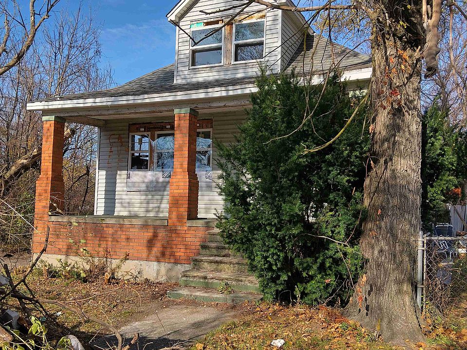 8739 Edgewood