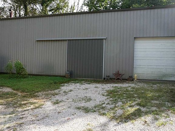3rd image of 1287 S County Road 325 W