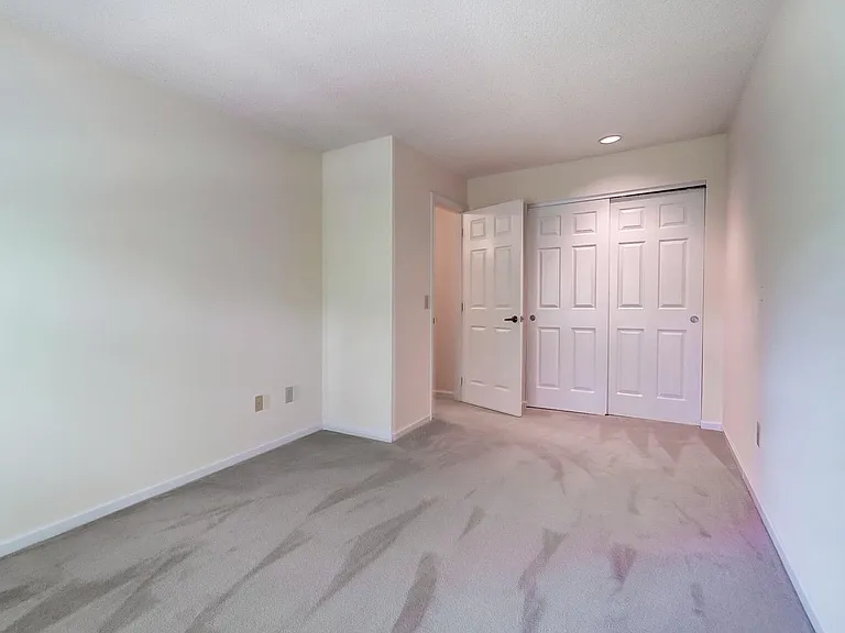 9728 Timberview Ct #10 — Photo 33