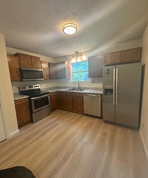 2333 Roundtree Rd — Photo 5