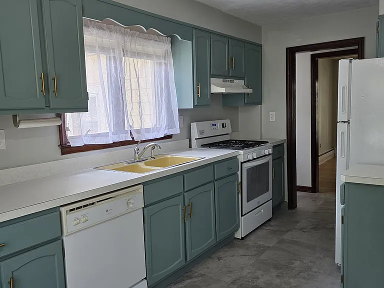 932 Violet Ave #2 — Photo 3