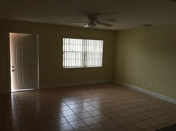 4401 Lake Ave, West Palm Beach, FL 33405