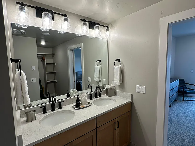 Main Bathroom