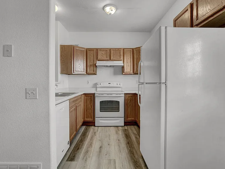 6769 Rio Bravo Grv — Photo 9