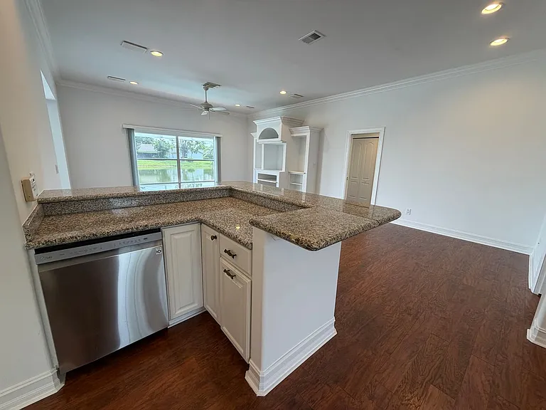 3425 Anton Ct — Photo 9