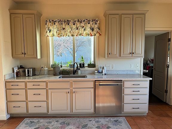 4th image of 1330 Pelican Bay Pl