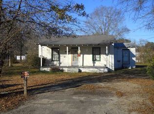 319 4th St, Walterboro, SC 29488