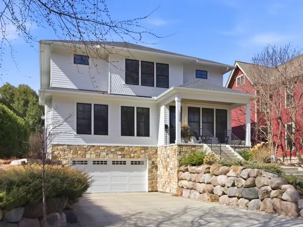 1774 Girard Ave S, Minneapolis, MN 55403