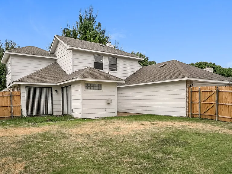8801 Pine Forest Dr — Photo 17