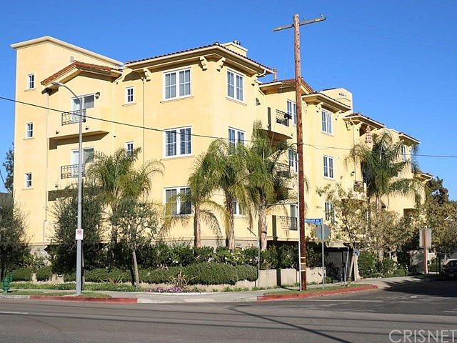 1st image of 12449 Kling St #103