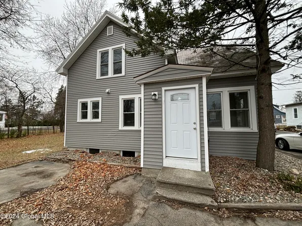 136 Columbia Turnpike, Rensselaer, NY 12144