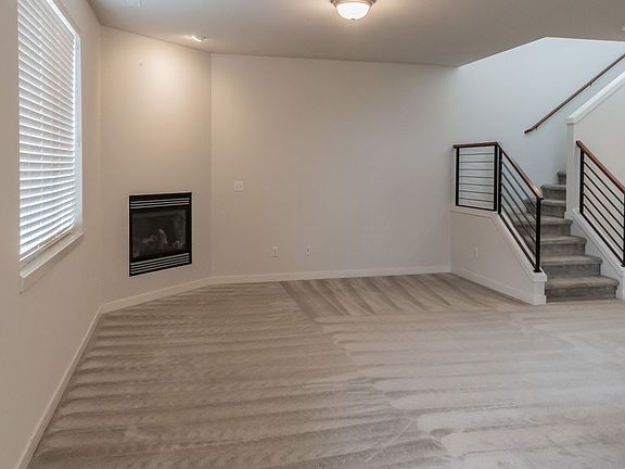 4th image of 15818 14th Ave W