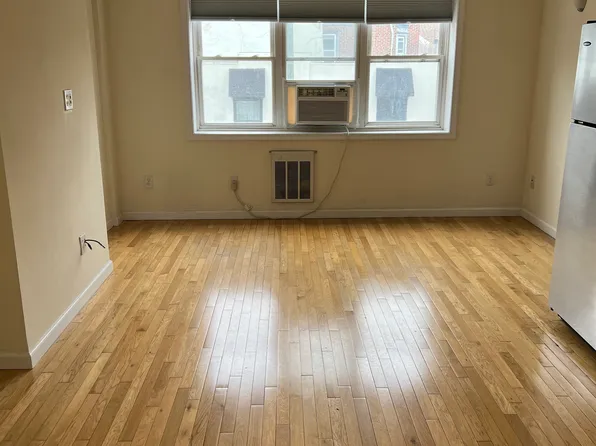 402 S 20th St #3, Philadelphia, PA 19146