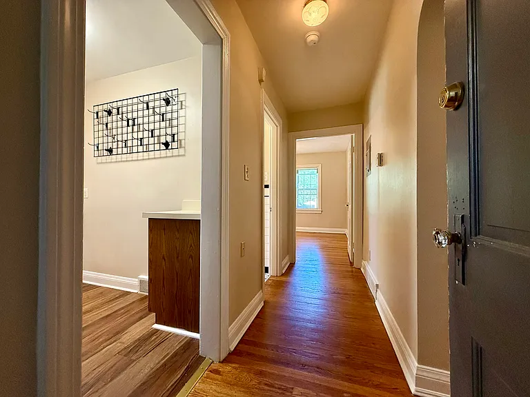 2525 Glenmary Ave #3 — Photo 10
