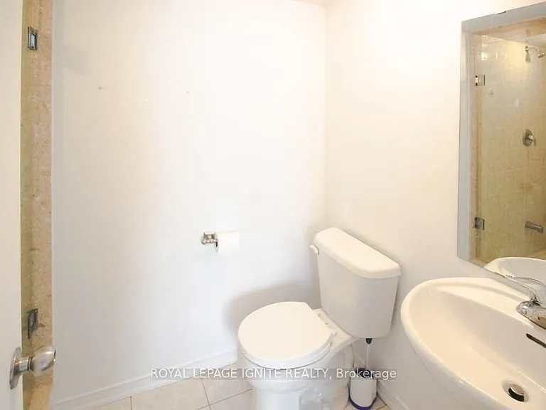35 Hays Blvd #13 — Photo 5