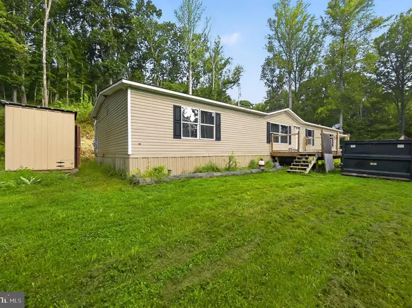 123 Johnny St, Wardensville, WV 26851