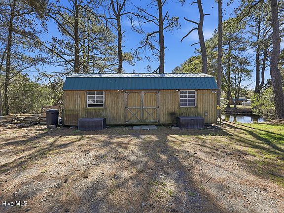 4th image of 1748 Soundneck Road