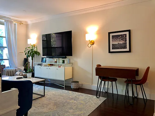 Rented by Douglas Elliman | media 13